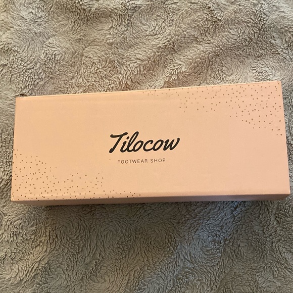 Flats - Picture 2 of 4